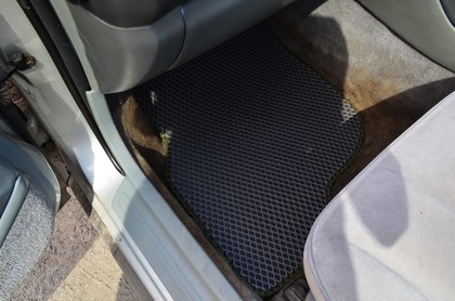 Ворсовые коврики на Mitsubishi Diamante II 1995 - 2005 в Хабаровске Ворсовые коврики на Mitsubishi Diamante II 1995 - 2005 в Хабаровске