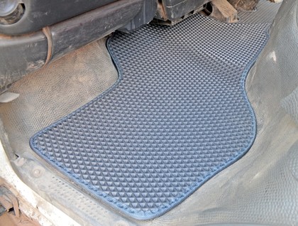 Ворсовые коврики на Isuzu ELF V широкая кабина 1993&nbsp;-&nbsp;2011 в Хабаровске