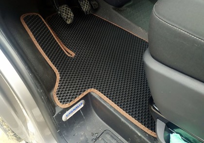 Коврики на Volkswagen Transporter (T5) 2003 - 2015 в Хабаровске Коврики на Volkswagen Transporter (T5) 2003 - 2015 в Хабаровске