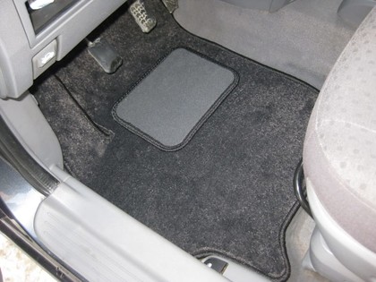 Ворсовые коврики на KIA Carens I 1999&nbsp;-&nbsp;2006 в Хабаровске