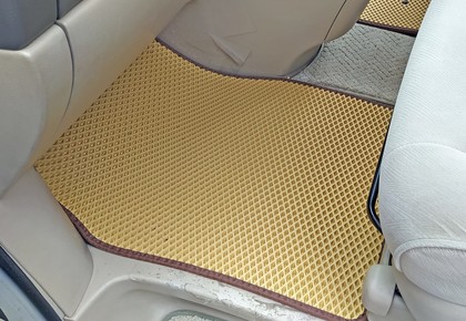 EVA коврики на Toyota Alphard (H10) 2002 - 2008 в Хабаровске EVA коврики на Toyota Alphard (H10) 2002 - 2008 в Хабаровске