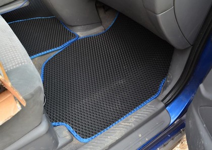 Ворсовые коврики на Mazda MPV II 1999&nbsp;-&nbsp;2006 в Хабаровске