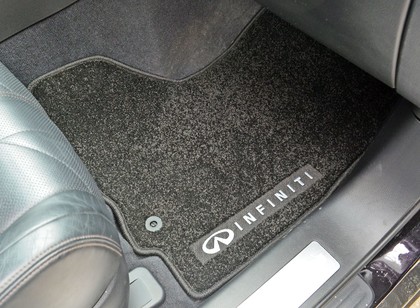 Ворсовые коврики на Infiniti QX70 2013 - 2019 в Хабаровске Ворсовые коврики на Infiniti QX70 2013 - 2019 в Хабаровске