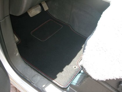 Ворсовые коврики на Nissan Pathfinder III 2004 - 2014 в Хабаровске Ворсовые коврики на Nissan Pathfinder III 2004 - 2014 в Хабаровске