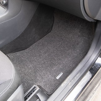 Ворсовые коврики на Mercedes A (W176) 2012 - 2018 в Хабаровске Ворсовые коврики на Mercedes A (W176) 2012 - 2018 в Хабаровске