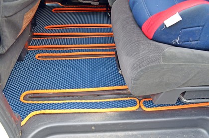 EVA коврики на Nissan Serena (C25) 2005 - 2010 в Хабаровске EVA коврики на Nissan Serena (C25) 2005 - 2010 в Хабаровске