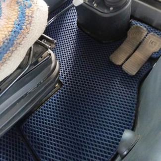 Коврики на Спецтехника Экскаватор-погрузчик LiuGong 777A  в Хабаровске