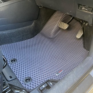 Ворсовые коврики на Toyota Corolla Axio (E16) 2012&nbsp;-&nbsp;2026 в Хабаровске