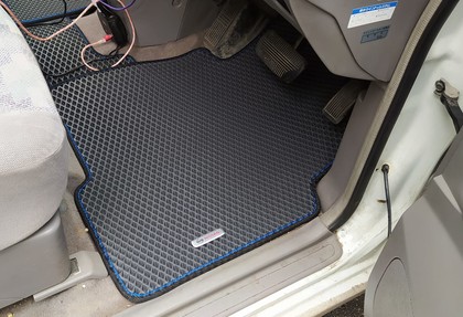 Коврики на Nissan Liberty (M12) 1998&nbsp;-&nbsp;2004 в Хабаровске