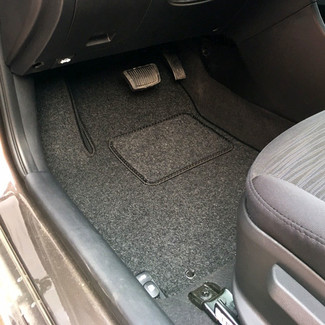 Ворсовые коврики на KIA Rio III 2011 - 2017 в Хабаровске Ворсовые коврики на KIA Rio III 2011 - 2017 в Хабаровске