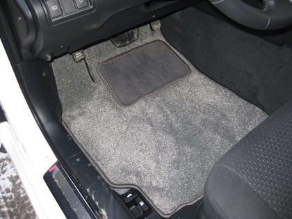 Ворсовые коврики на Toyota Camry (XV50) 2011&nbsp;-&nbsp;2018 в Хабаровске