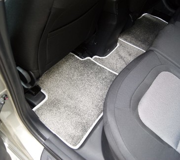 Ворсовые коврики на KIA Ceed II 2012&nbsp;-&nbsp;2018 в Хабаровске