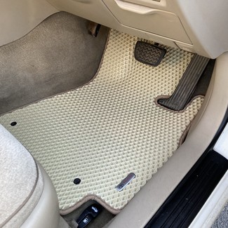 Коврики на Toyota Mark II Wagon Blit 2002&nbsp;-&nbsp;2007 в Хабаровске