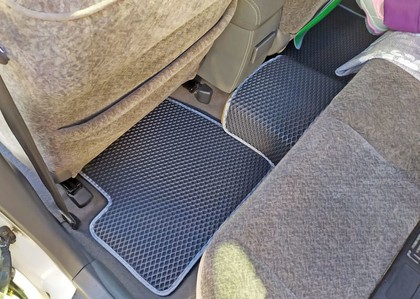 Ворсовые коврики на Toyota Corona Premio (T21) 1996 - 2001 в Хабаровске Ворсовые коврики на Toyota Corona Premio (T21) 1996 - 2001 в Хабаровске