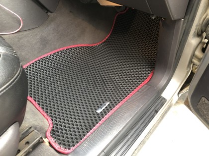 Коврики на Jeep Grand Cherokee (WJ) 1999&nbsp;-&nbsp;2004 в Хабаровске