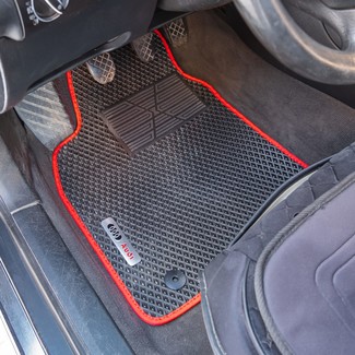 Коврики на Audi A6 Allroad quattro (C5) 2000&nbsp;-&nbsp;2006 в Хабаровске