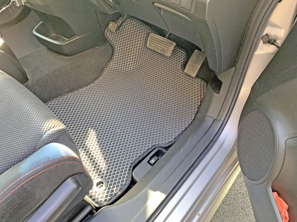 Коврики на Honda Stream II 2006&nbsp;-&nbsp;2014 в Хабаровске