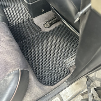 EVA коврики на Nissan Skyline (V35) 2001 - 2007 в Хабаровске EVA коврики на Nissan Skyline (V35) 2001 - 2007 в Хабаровске