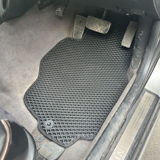 EVA коврики на Nissan Skyline (V35) 2001 - 2007 в Хабаровске EVA коврики на Nissan Skyline (V35) 2001 - 2007 в Хабаровске