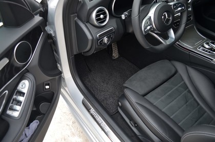 Ворсовые коврики на Mercedes C (W205) 2014 - 2023 в Хабаровске Ворсовые коврики на Mercedes C (W205) 2014 - 2023 в Хабаровске