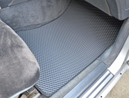 Ворсовые коврики на Mercedes E (W210) 1995 - 2002 в Хабаровске Ворсовые коврики на Mercedes E (W210) 1995 - 2002 в Хабаровске