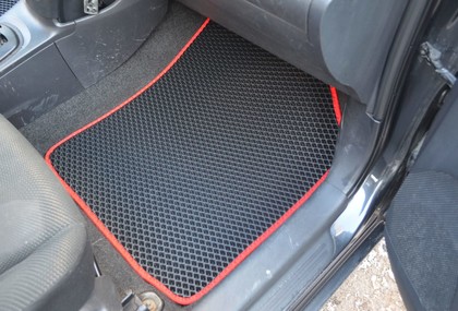 EVA коврики на Toyota Yaris II 2005&nbsp;-&nbsp;2011 в Хабаровске