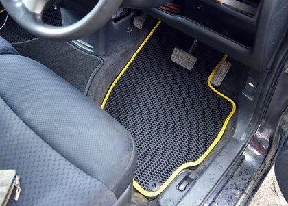 Коврики на Honda Mobilio Spike 2002&nbsp;-&nbsp;2008 в Хабаровске