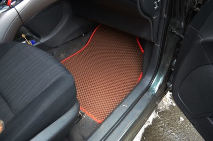 EVA коврики на Toyota Auris I 2006 - 2012 в Хабаровске EVA коврики на Toyota Auris I 2006 - 2012 в Хабаровске