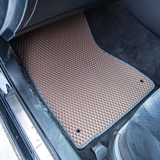 Коврики на Toyota Crown (S180) 2003&nbsp;-&nbsp;2008 в Хабаровске