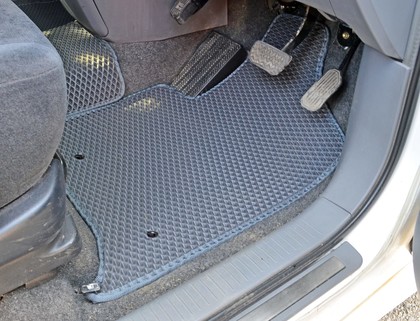 Ворсовые коврики на Toyota Ipsum II 2001 - 2009 в Хабаровске Ворсовые коврики на Toyota Ipsum II 2001 - 2009 в Хабаровске