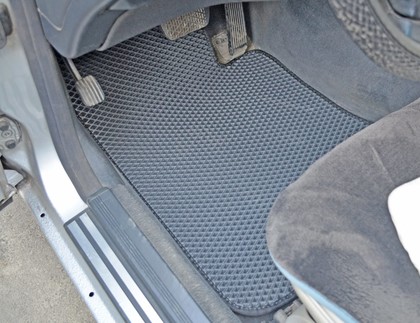 Ворсовые коврики на Mercedes E (W210) 1995 - 2002 в Хабаровске Ворсовые коврики на Mercedes E (W210) 1995 - 2002 в Хабаровске