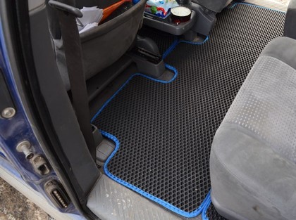 Ворсовые коврики на Mazda MPV II 1999&nbsp;-&nbsp;2006 в Хабаровске