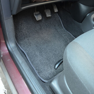 Ворсовые коврики на Ford Focus I 1998&nbsp;-&nbsp;2005 в Хабаровске