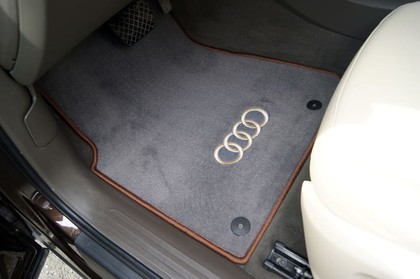 Ворсовые коврики на Audi SQ5 I 2008&nbsp;-&nbsp;2017 в Хабаровске
