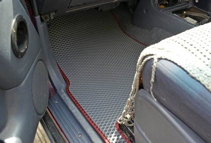 Ворсовые коврики на Toyota Land Cruiser Prado 90 1996&nbsp;-&nbsp;2002 в Хабаровске