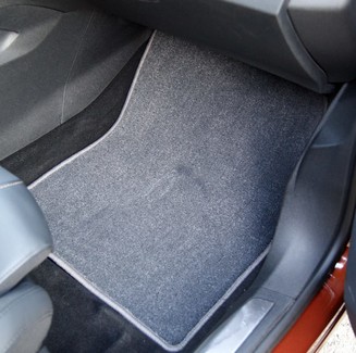 Коврики на Peugeot 3008 II 2016&nbsp;-&nbsp;2026 в Хабаровске