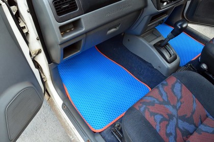 Коврики на Nissan Kix 2008&nbsp;-&nbsp;2012 в Хабаровске