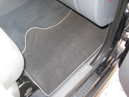 Ворсовые коврики на Jeep Liberty (KJ) 2001&nbsp;-&nbsp;2007 в Хабаровске