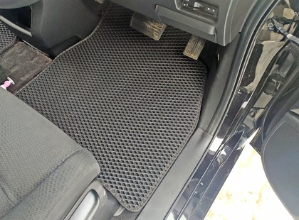 Ворсовые коврики на Honda StepWGN IV 2009&nbsp;-&nbsp;2015 в Хабаровске