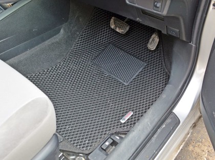 Ворсовые коврики на Toyota Corolla Axio (E16) 2012&nbsp;-&nbsp;2026 в Хабаровске