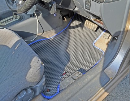 Ворсовые коврики на Honda Civic VII 4d 2000&nbsp;-&nbsp;2006 в Хабаровске