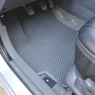 Ворсовые коврики на KIA Rio II 2005 - 2011 в Хабаровске Ворсовые коврики на KIA Rio II 2005 - 2011 в Хабаровске