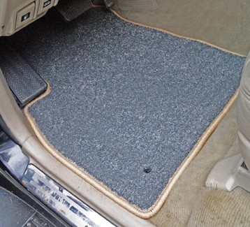 Ворсовые коврики на Lexus LX 470 1997&nbsp;-&nbsp;2007 в Хабаровске