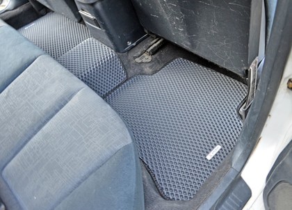 Ворсовые коврики на Mitsubishi Galant VIII 1996&nbsp;-&nbsp;2005 в Хабаровске