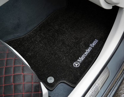 Ворсовые коврики на Mercedes C (W205) 2014 - 2023 в Хабаровске Ворсовые коврики на Mercedes C (W205) 2014 - 2023 в Хабаровске